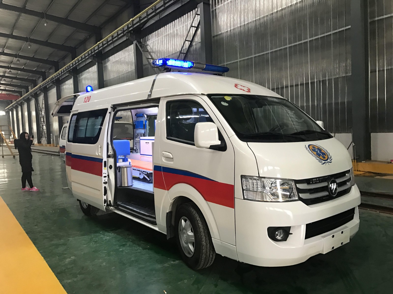 山南救护车转院